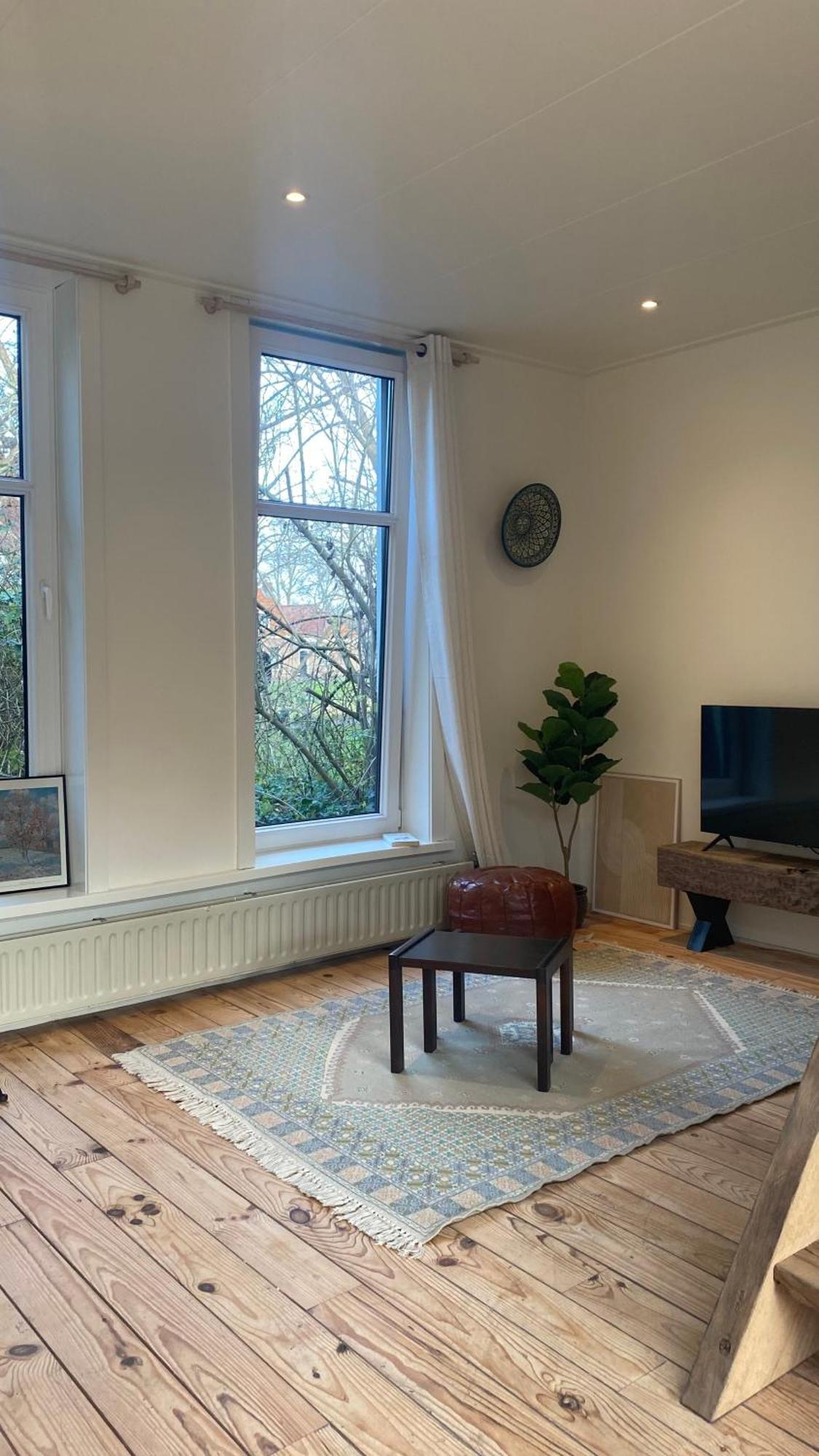 't Buitenverblijf, Gratis Parkeren Holiday home